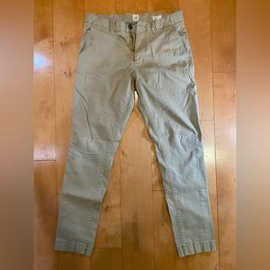 Gap Skinny Khakis 30x30